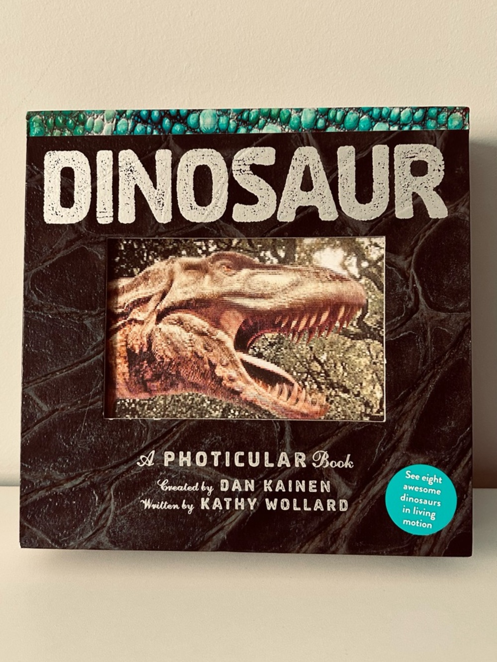 Dinosaur Photicular Book